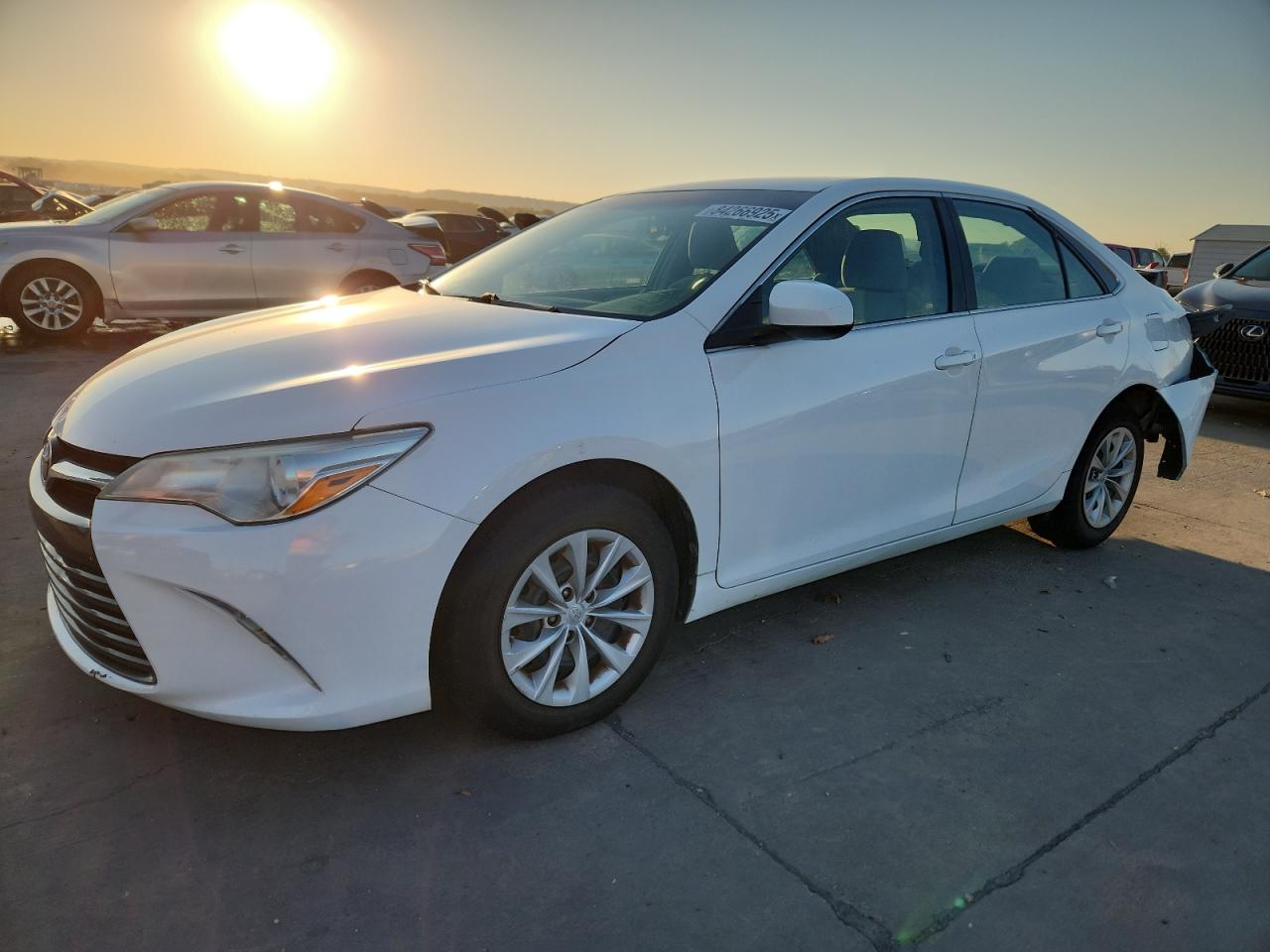 TOYOTA CAMRY LE