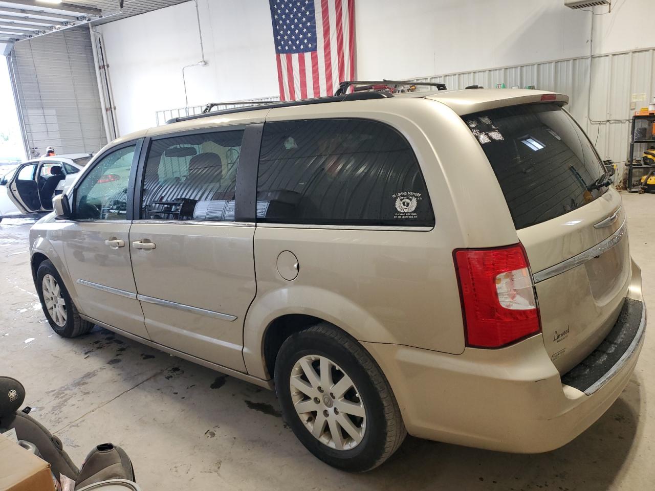 CHRYSLER TOWN & COUNTRY TOURING