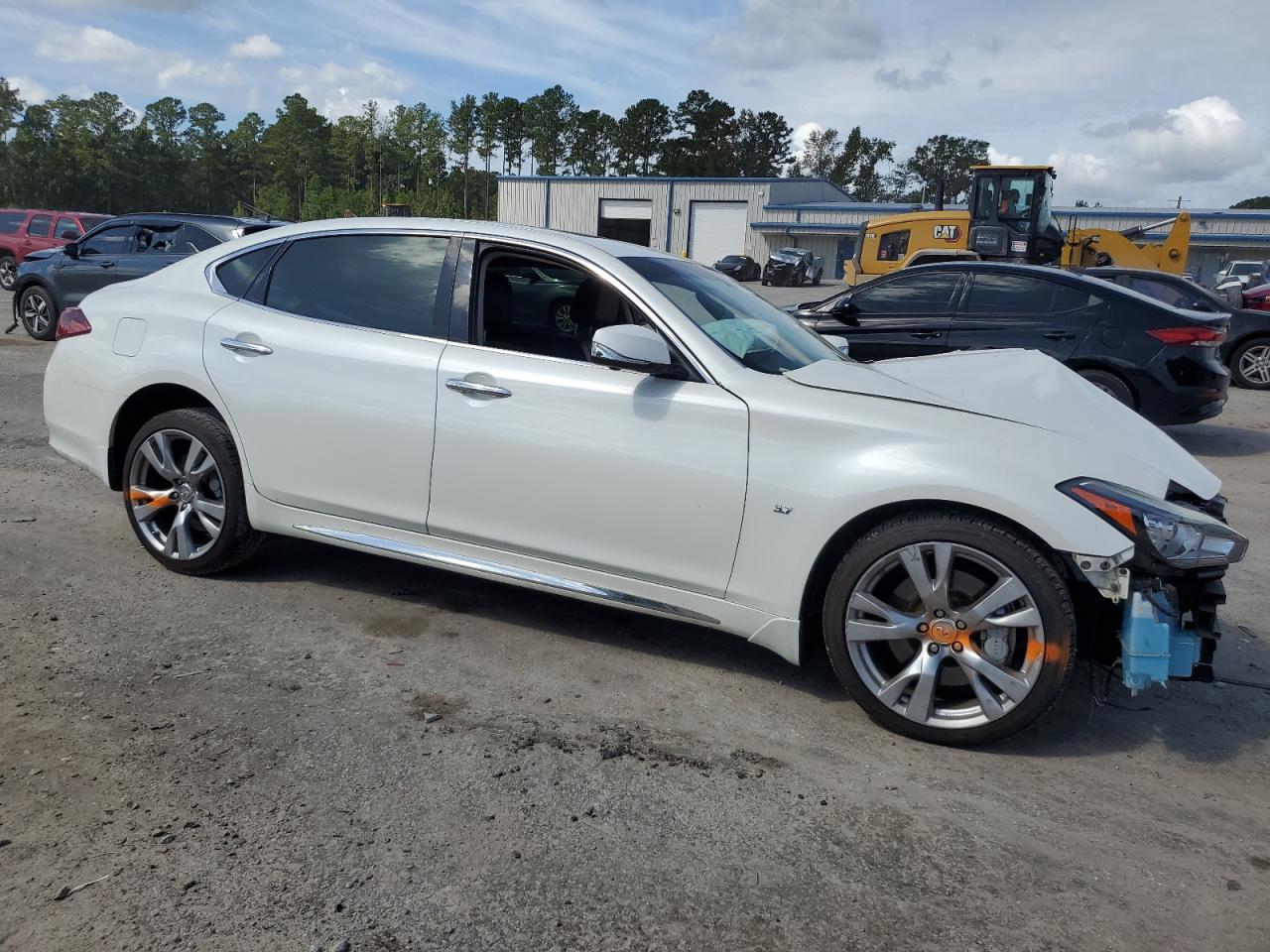 INFINITI Q70 3.7 LUXE