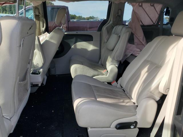 2015 CHRYSLER TOWN & COU 2C4RC1BG8FR628451