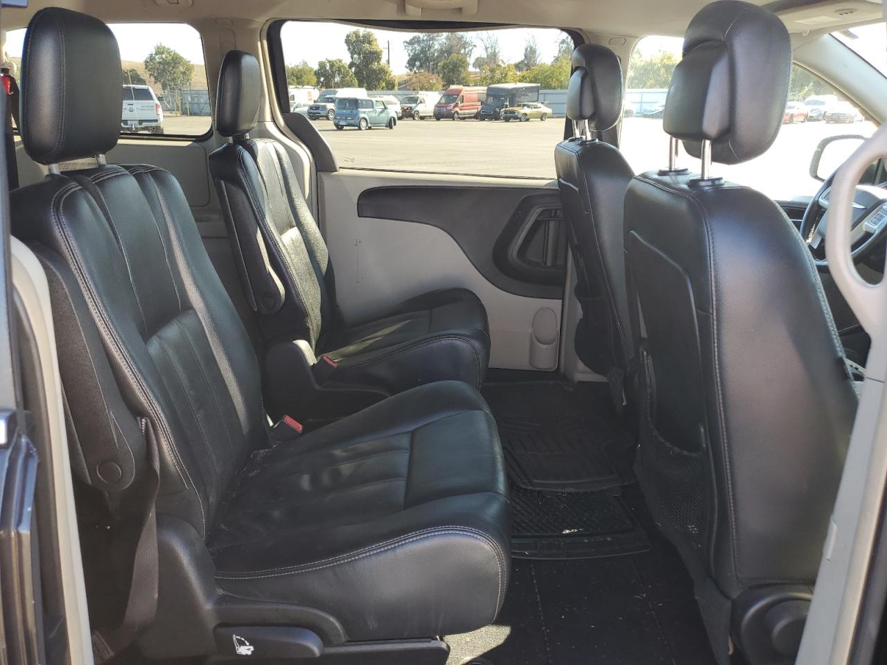 CHRYSLER TOWN & COUNTRY TOURING