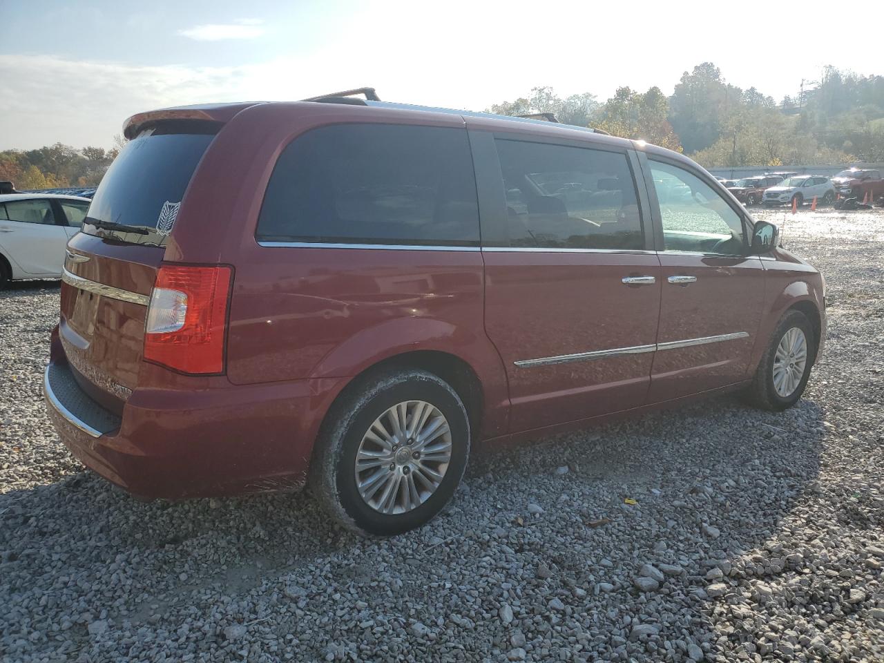 CHRYSLER TOWN & COUNTRY LIMITED