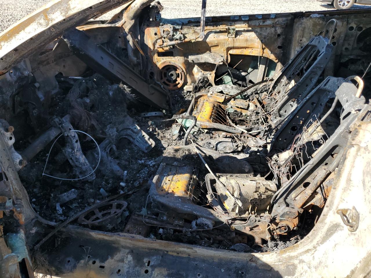 Lot #3290192207 2009 VOLVO C70 T5