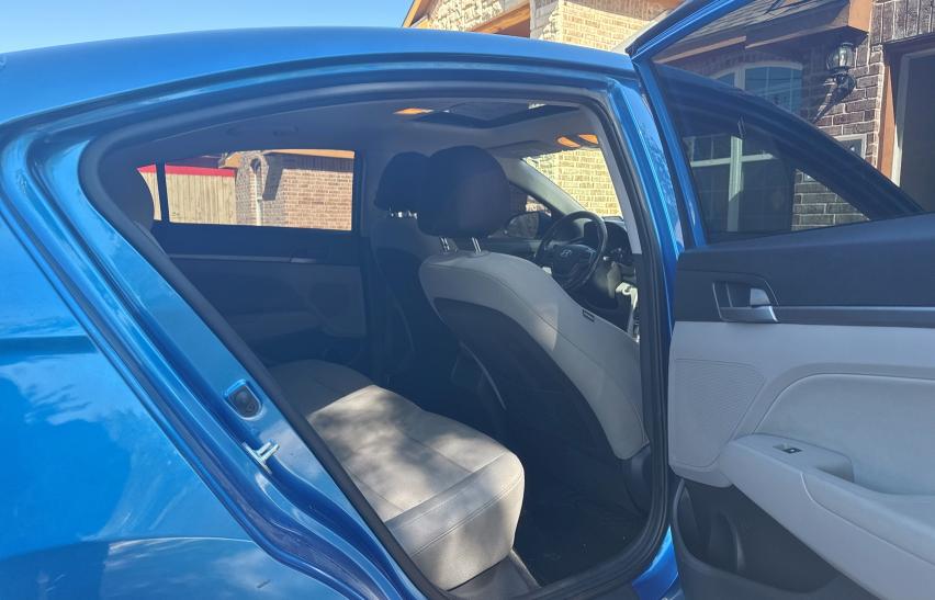 2018 HYUNDAI ELANTRA SE - 5NPD84LF0JH283604