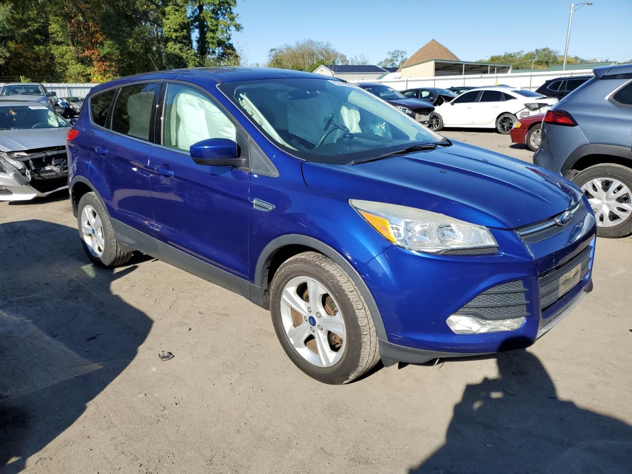 FORD ESCAPE SE