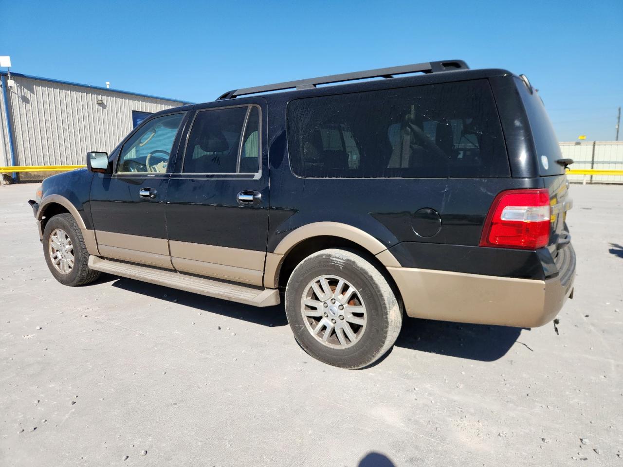 FORD EXPEDITION EL XLT