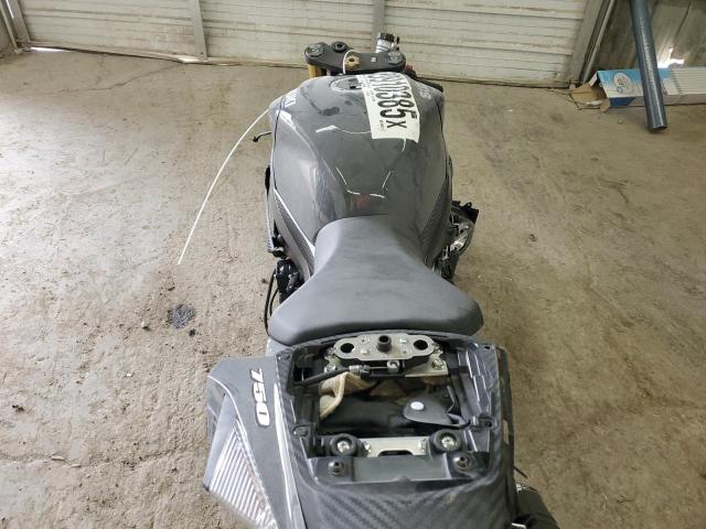 2025 SUZUKI GSX-R750 #3287669036