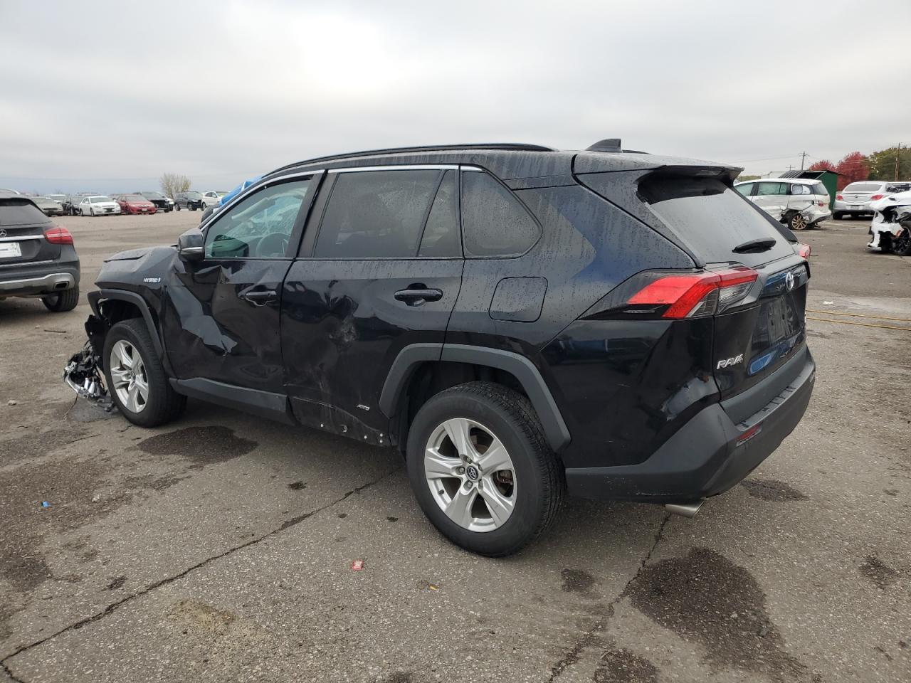 TOYOTA RAV4 XLE