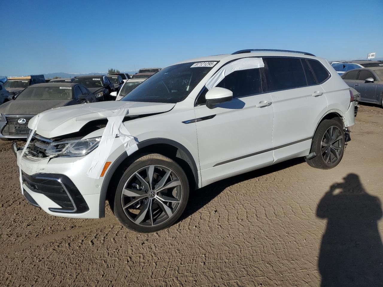 VOLKSWAGEN TIGUAN SEL R-LINE BLACK