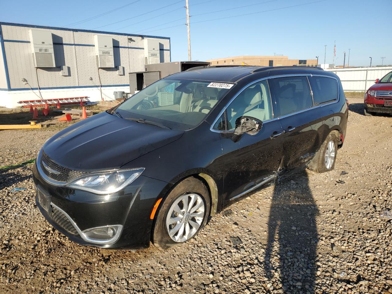  Salvage Chrysler Pacifica