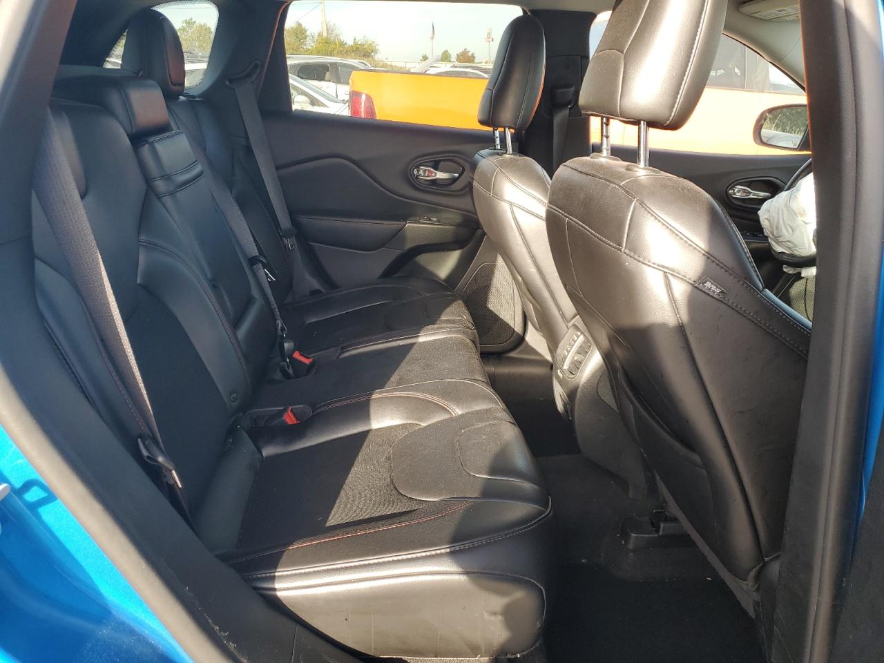 Lot #3303703025 2019 JEEP CHEROKEE TRAILHAWK