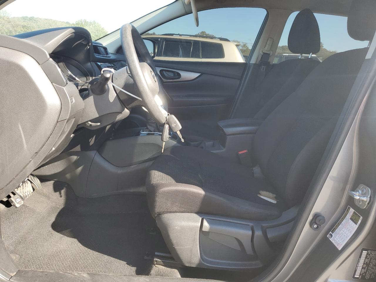 NISSAN ROGUE SPORT S