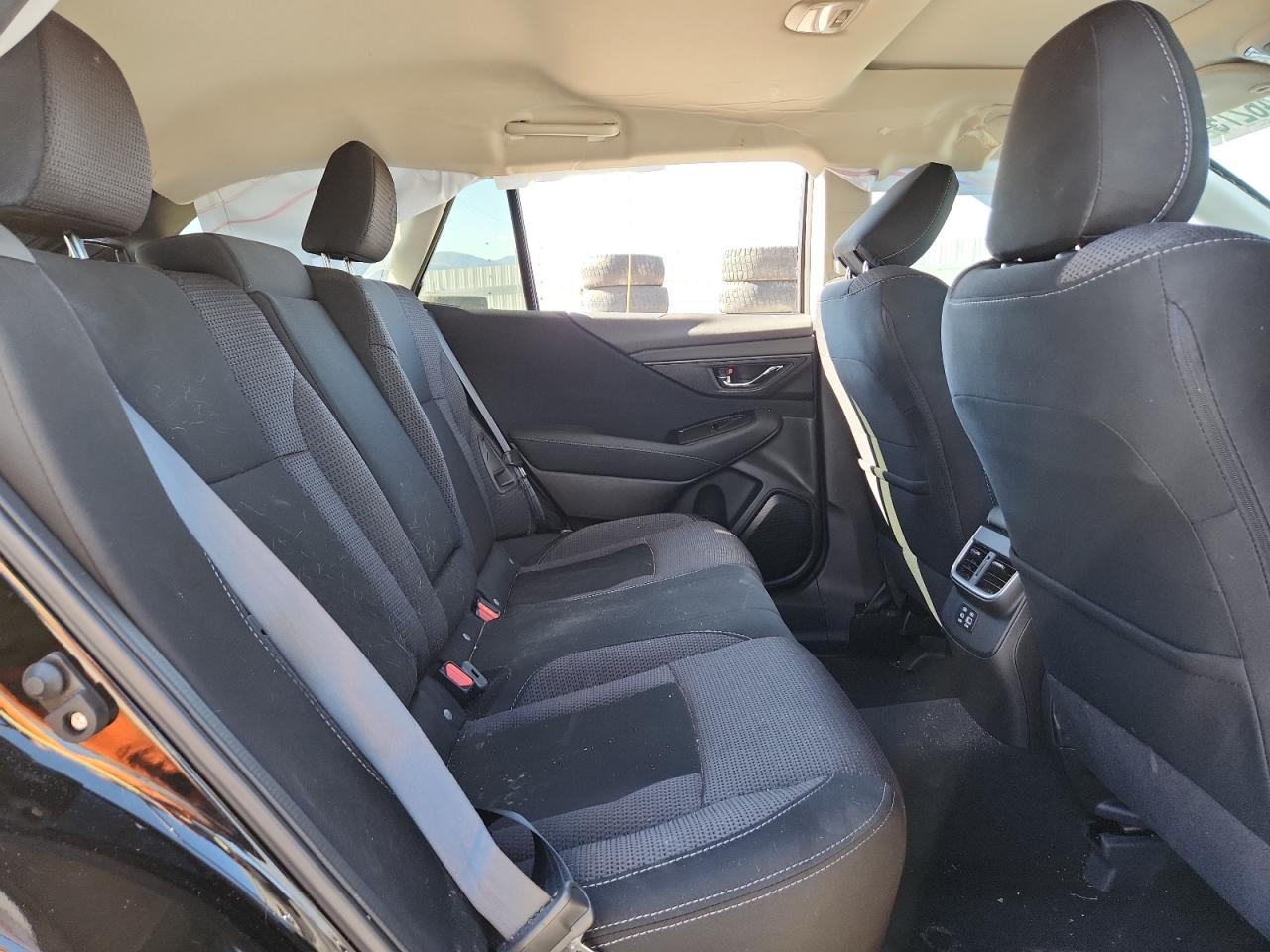 SUBARU OUTBACK PREMIUM