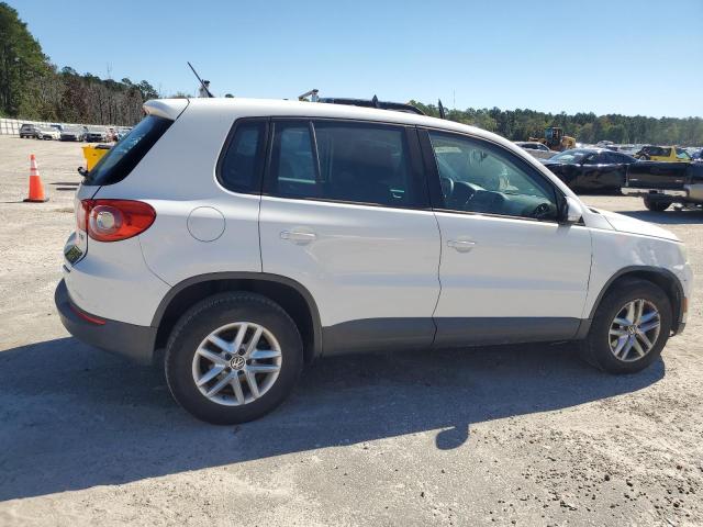2011 VOLKSWAGEN TIGUAN S - WVGAV7AX8BW525930