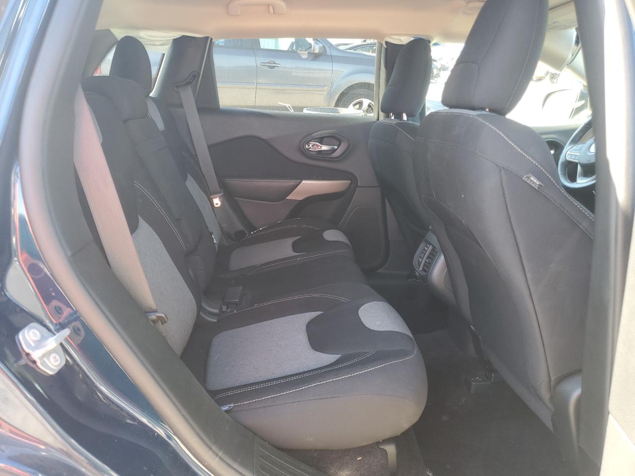 JEEP GRAND CHEROKEE LATITUDE