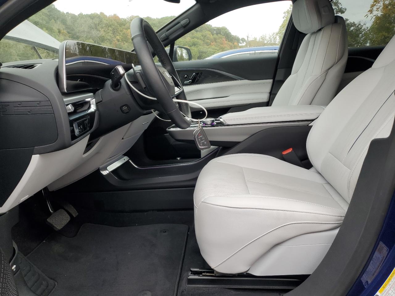 CADILLAC LYRIQ LUXURY