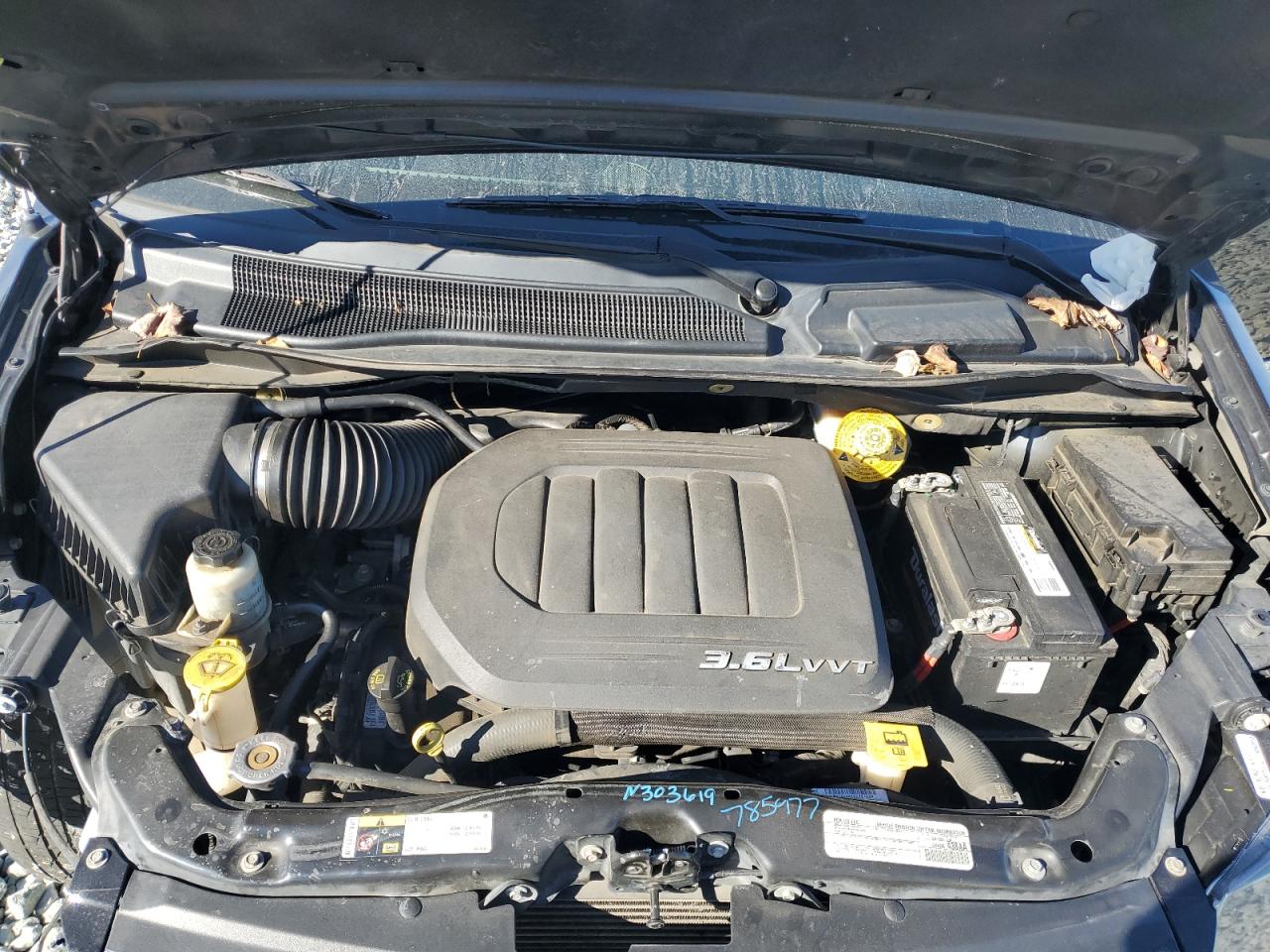 CHRYSLER TOWN & COUNTRY S