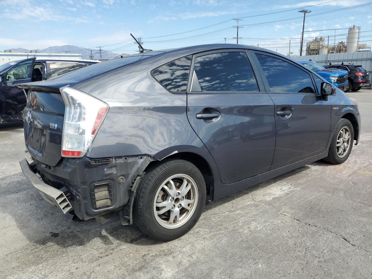 TOYOTA PRIUS