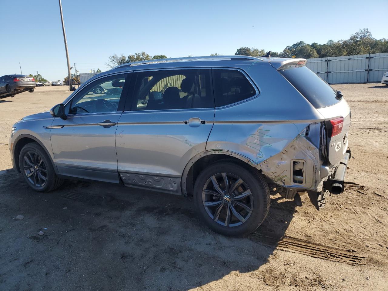 VOLKSWAGEN TIGUAN SE