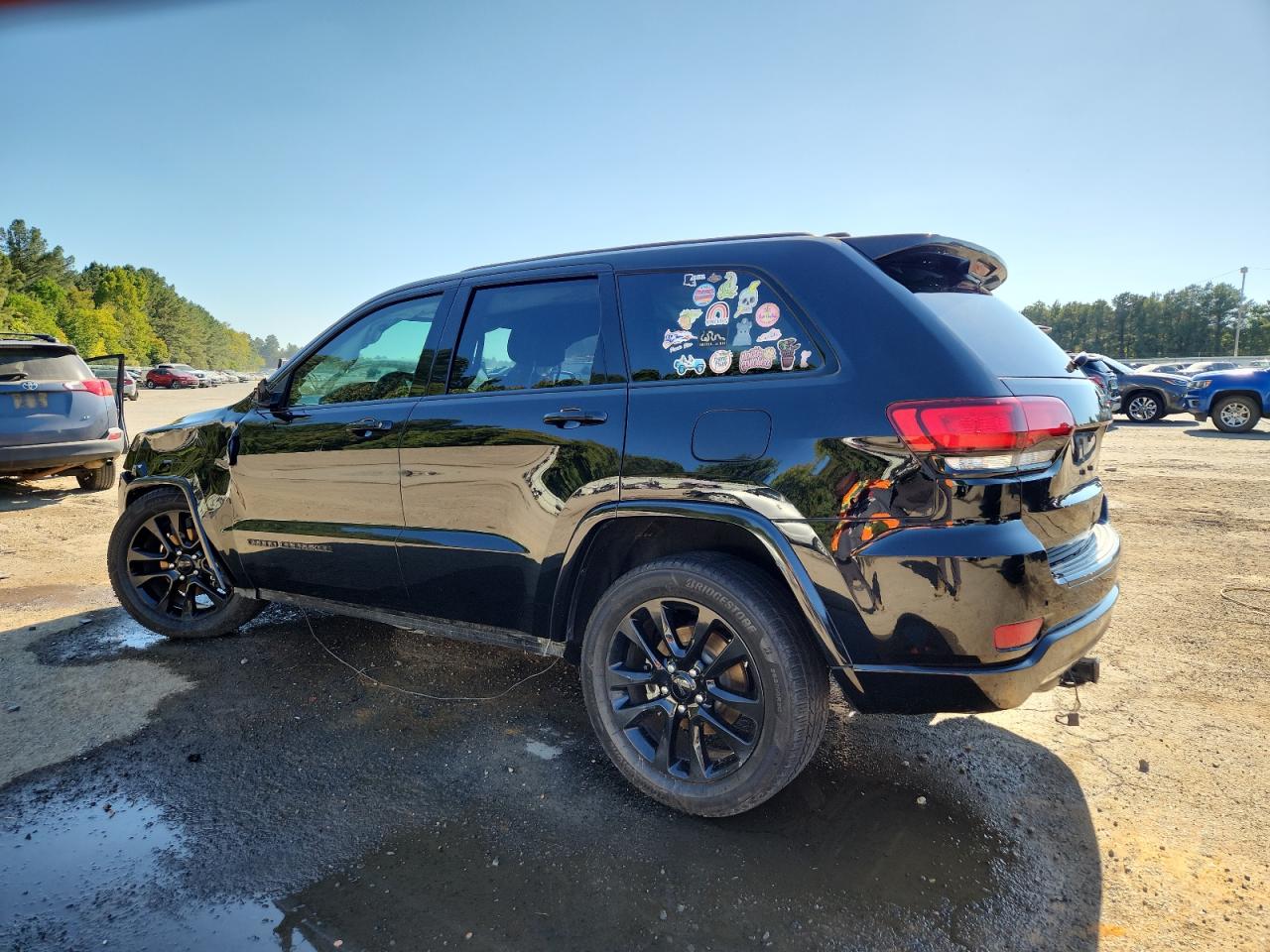 JEEP GRAND CHEROKEE LAREDO