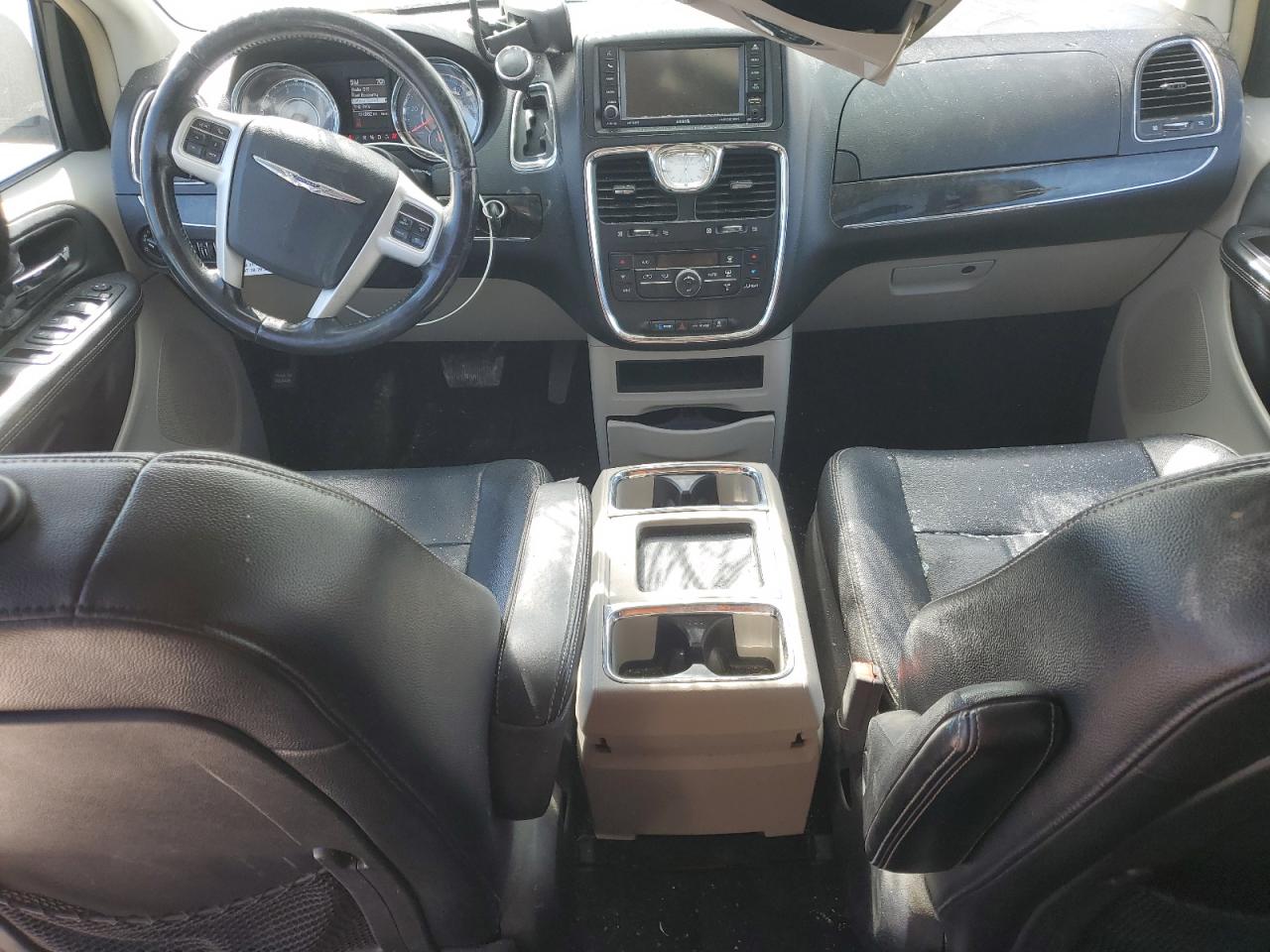 CHRYSLER TOWN & COUNTRY TOURING