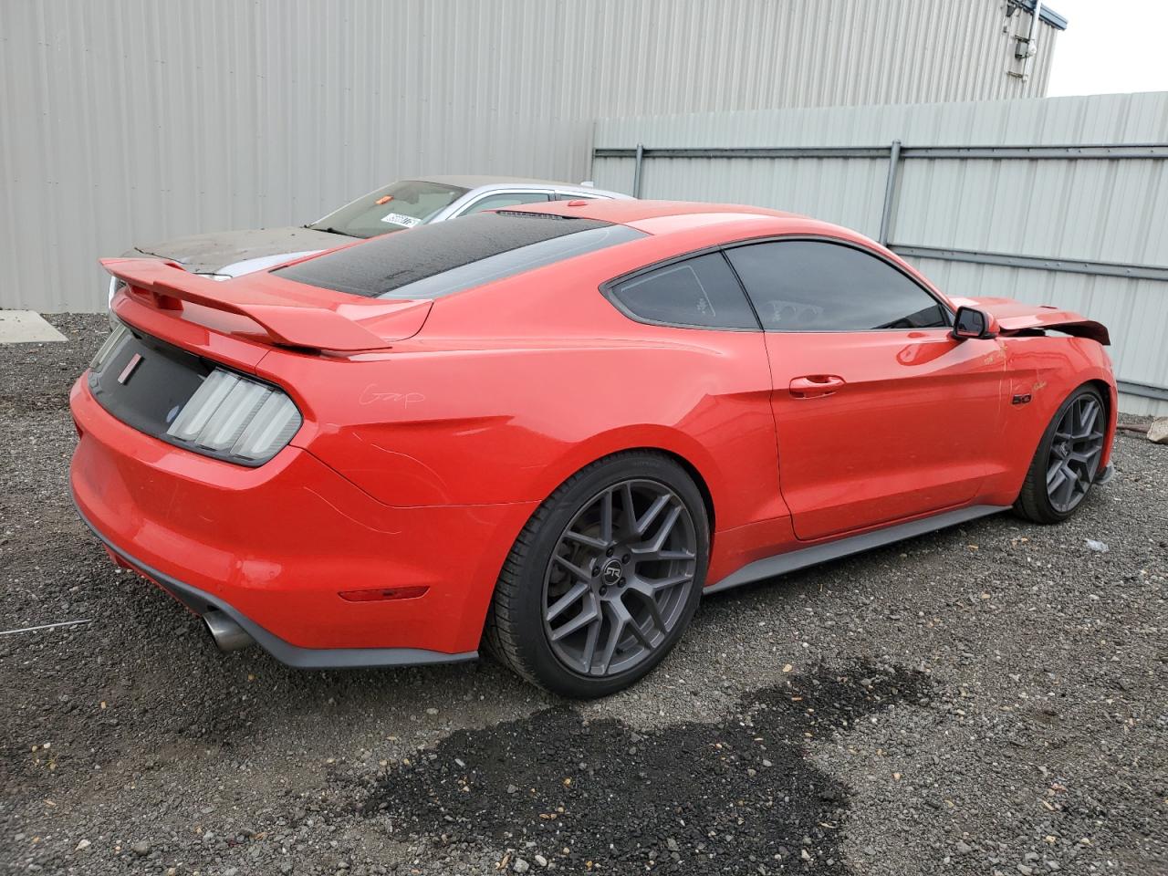 FORD MUSTANG GT