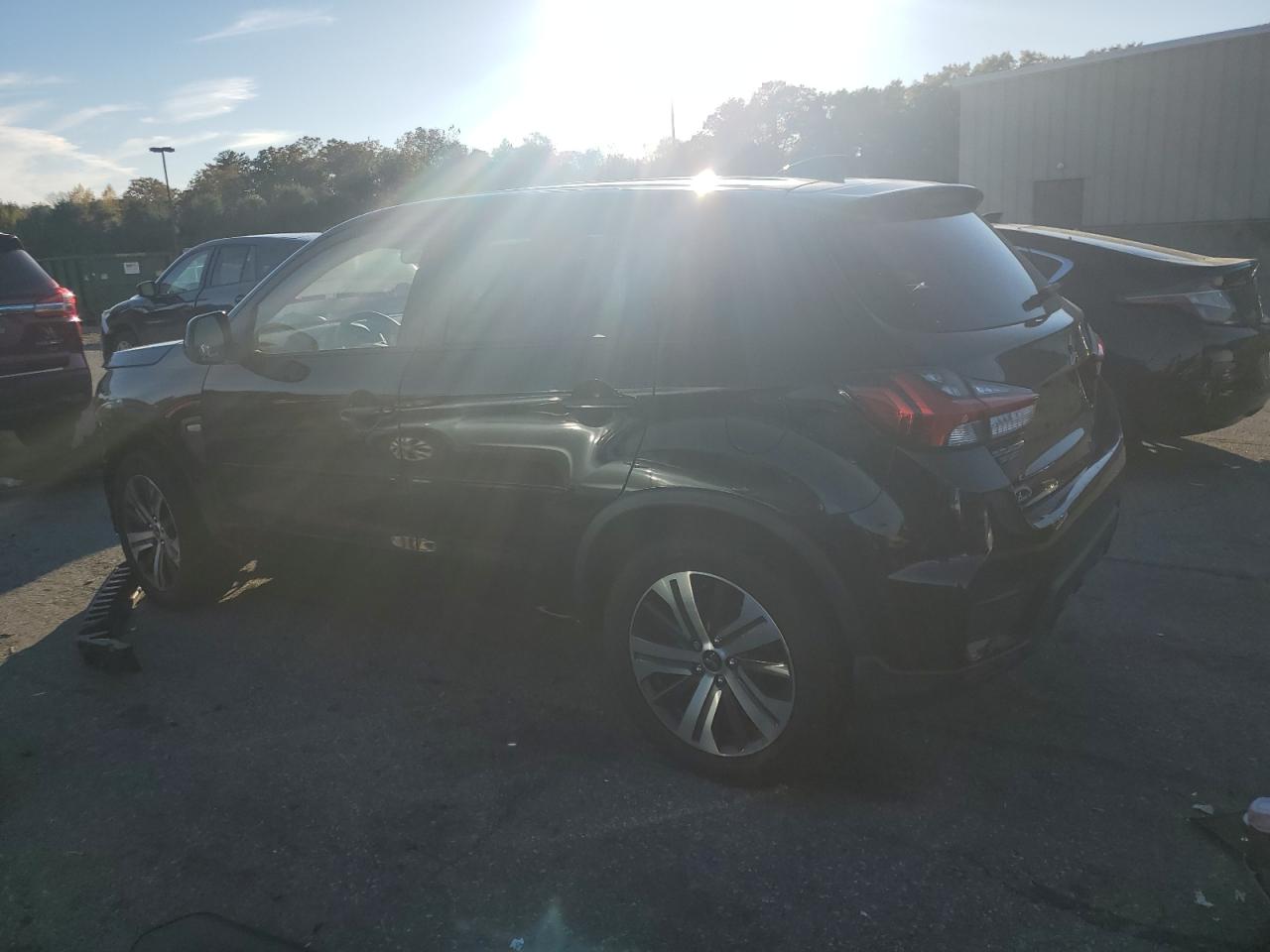 MITSUBISHI OUTLANDER ES