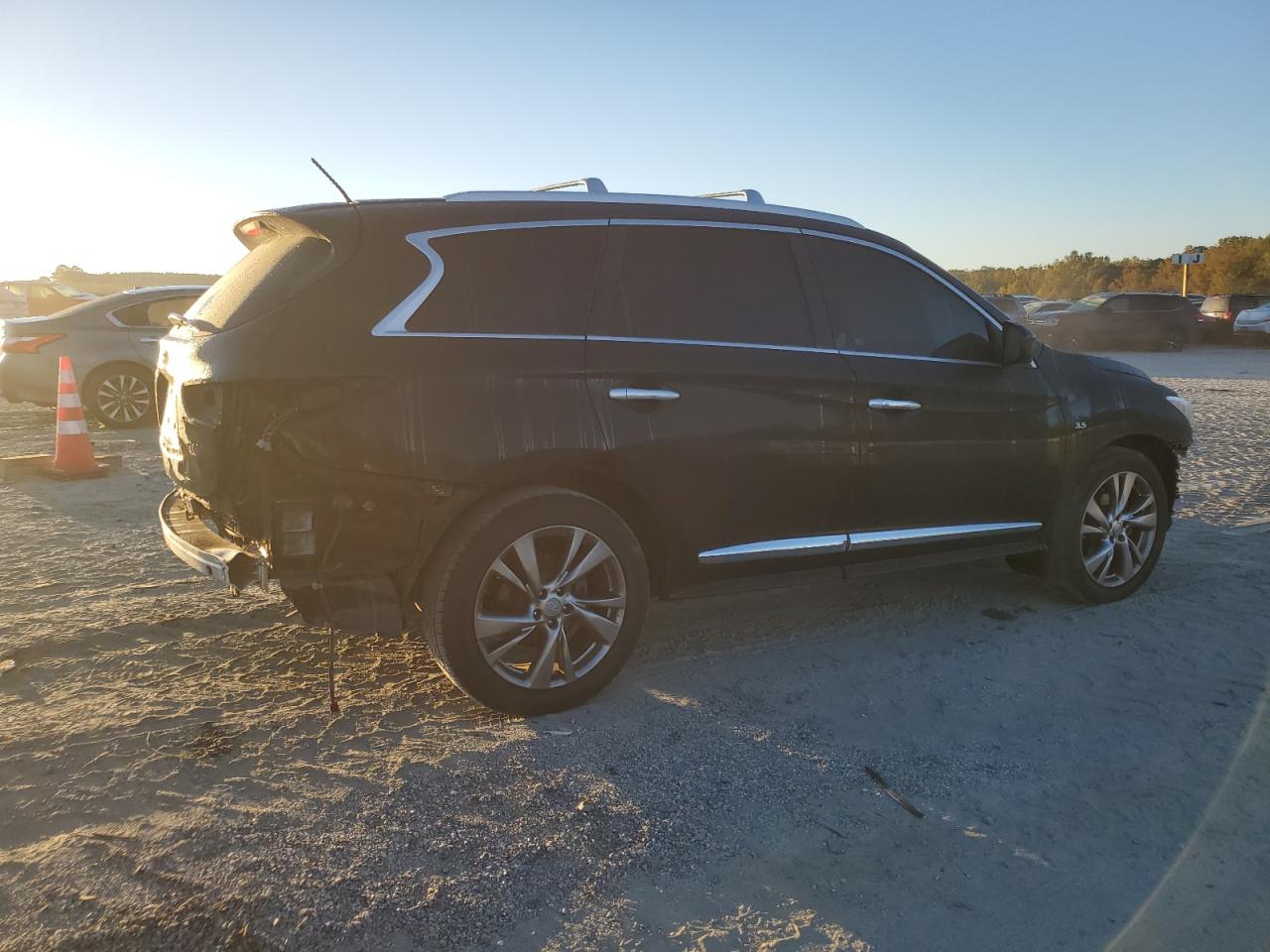 INFINITI QX60