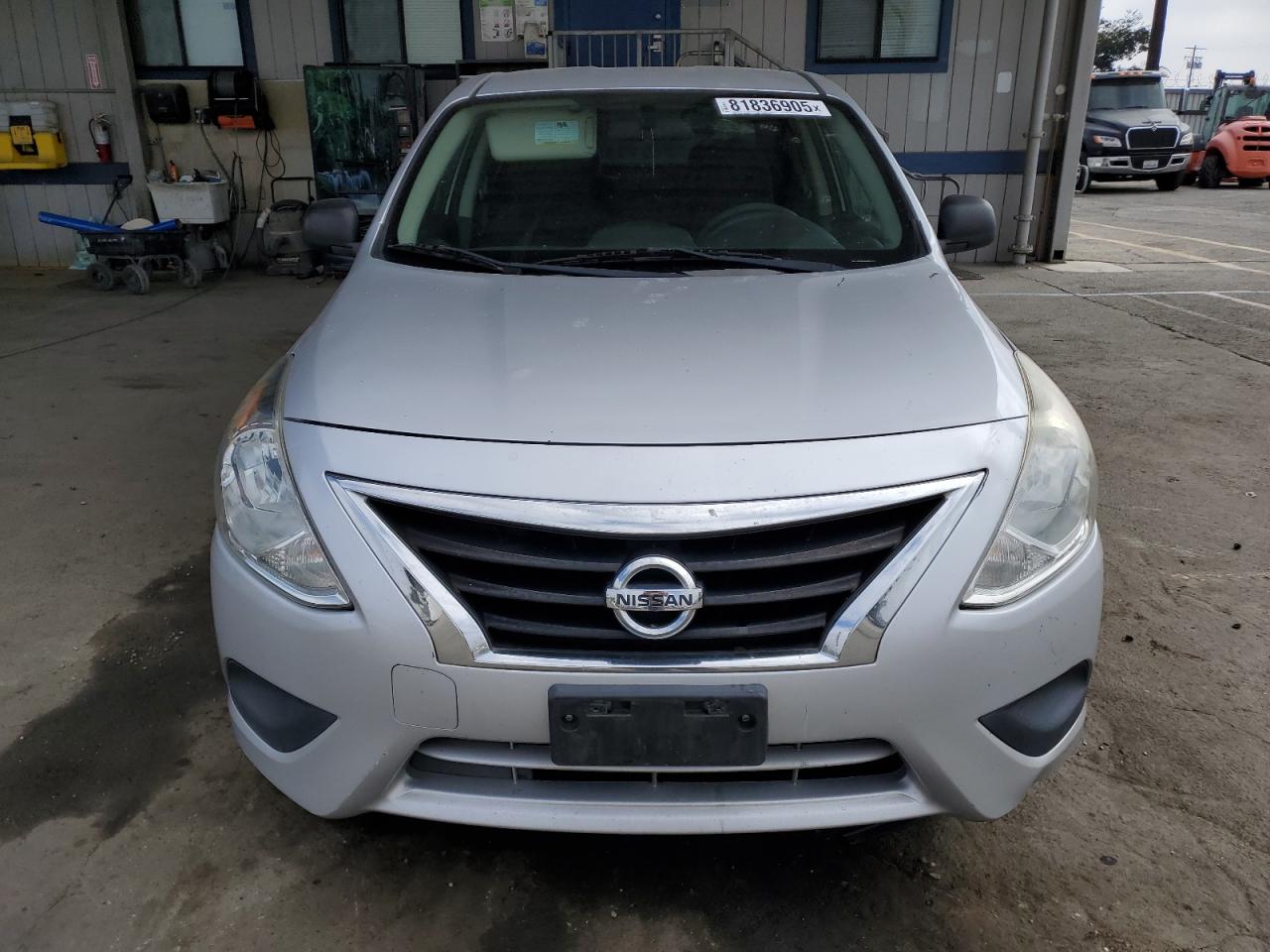 NISSAN VERSA S