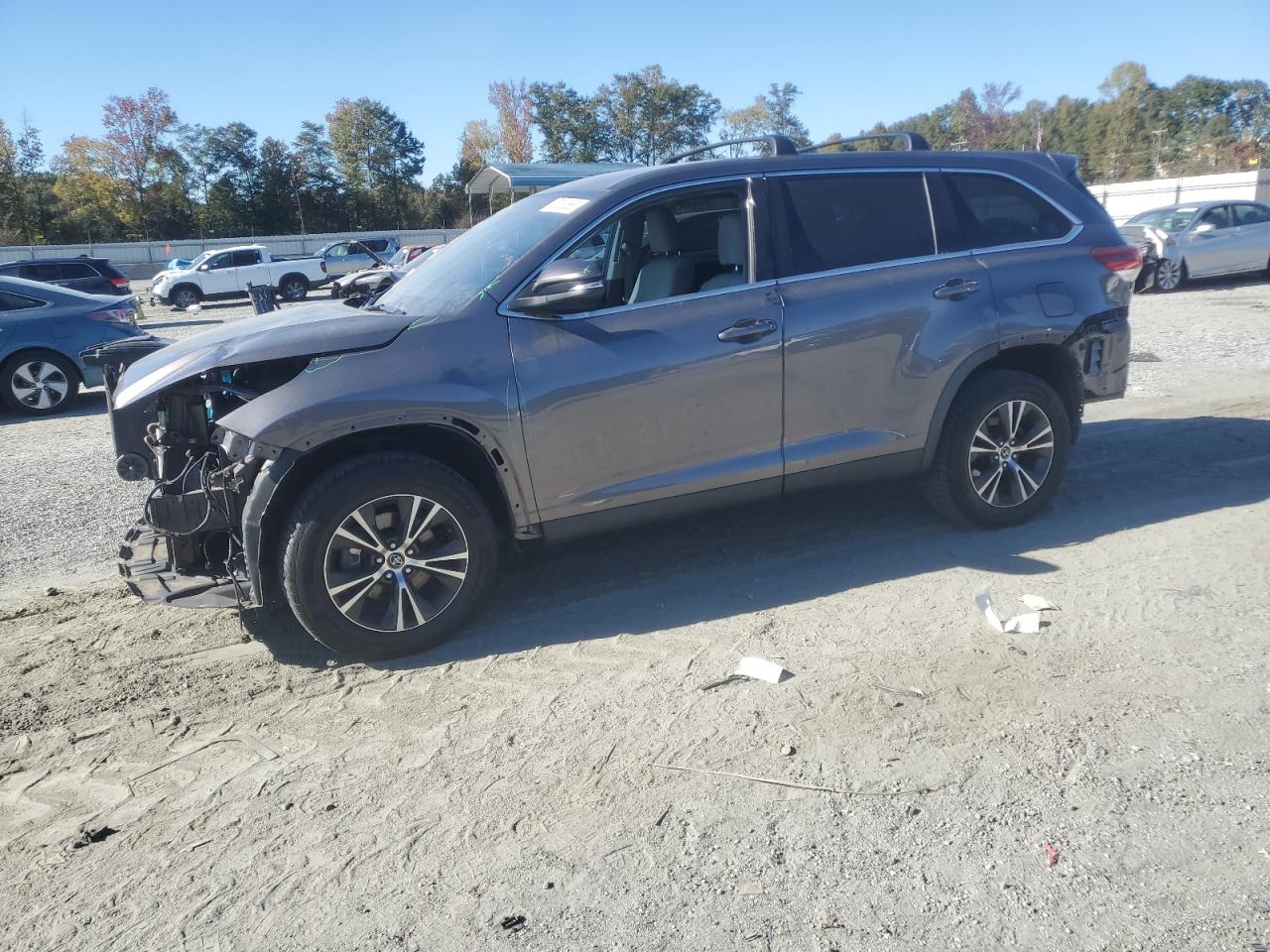 TOYOTA HIGHLANDER LE