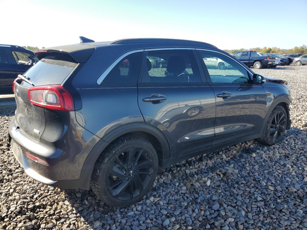 KIA NIRO EX