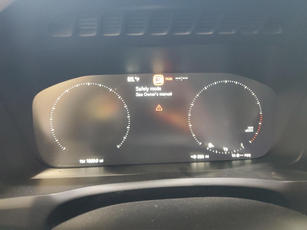 VOLVO XC90 T6 MOMENTUM