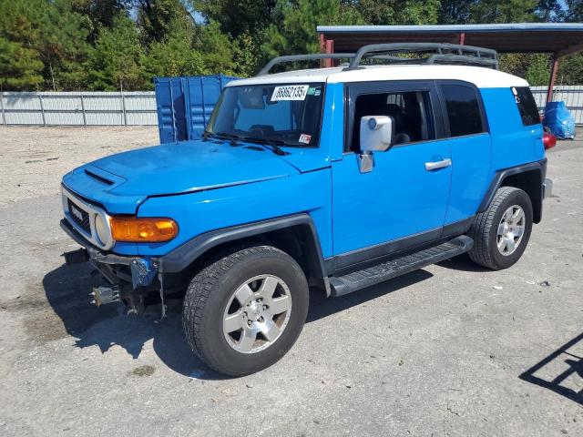 TOYOTA FJ CRUISER