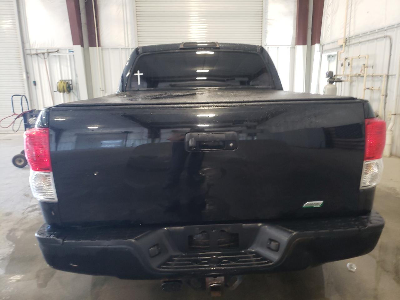 TOYOTA TUNDRA CREWMAX SR5