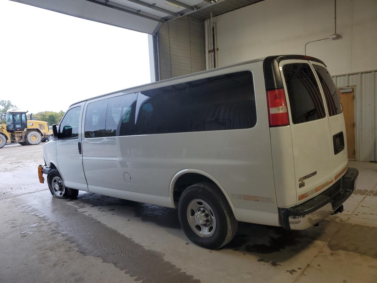 CHEVROLET EXPRESS LT