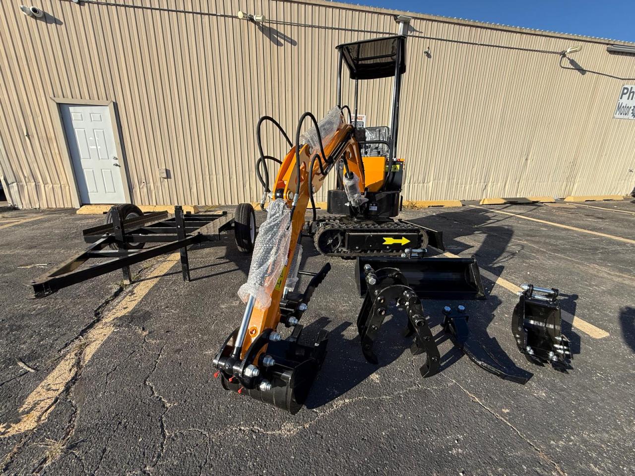 Lot #3266011545 2025 EXCAVATOR W/ACCESSORIES