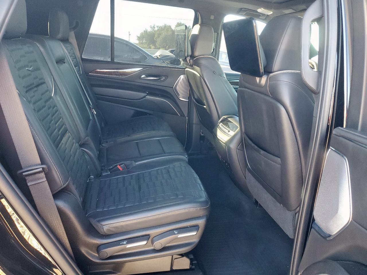 CADILLAC ESCALADE SPORT PLATINUM