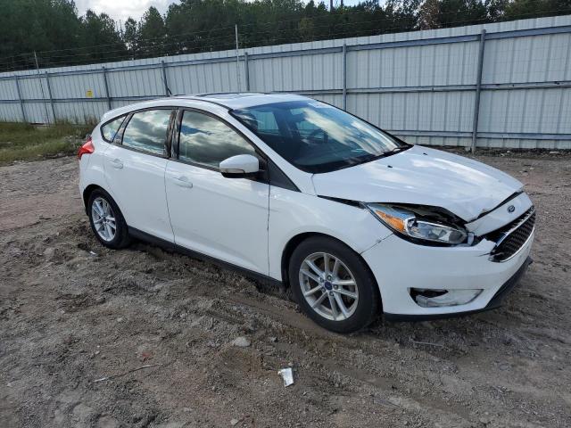 2015 FORD FOCUS SE 1FADP3K21FL203649