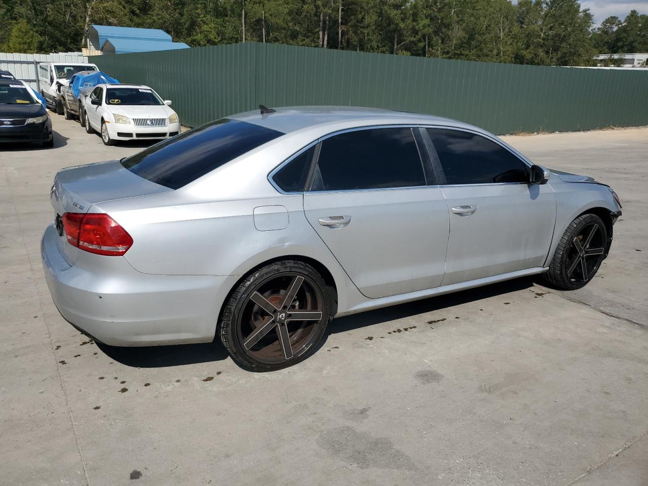 VOLKSWAGEN PASSAT SE