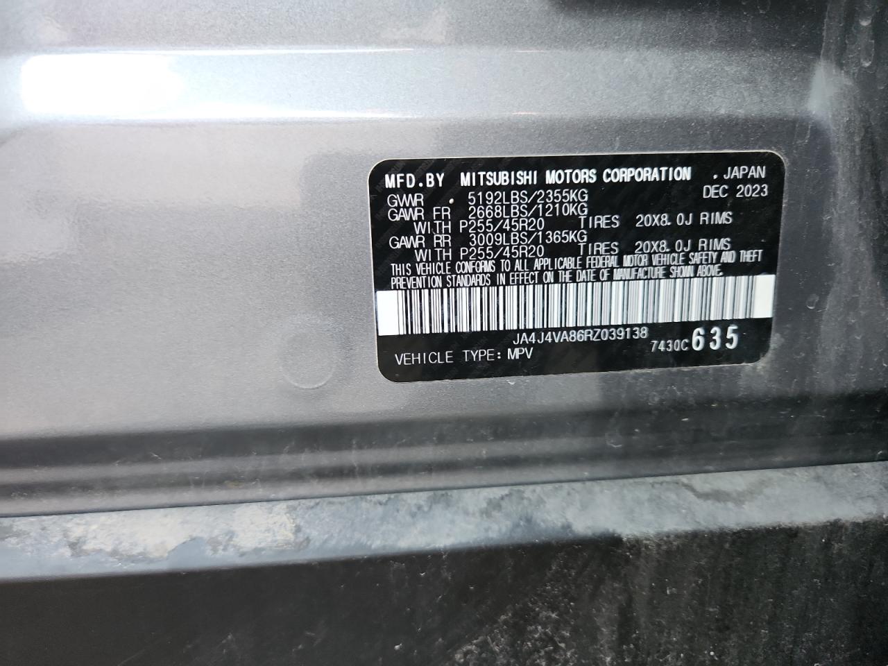 MITSUBISHI OUTLANDER SE