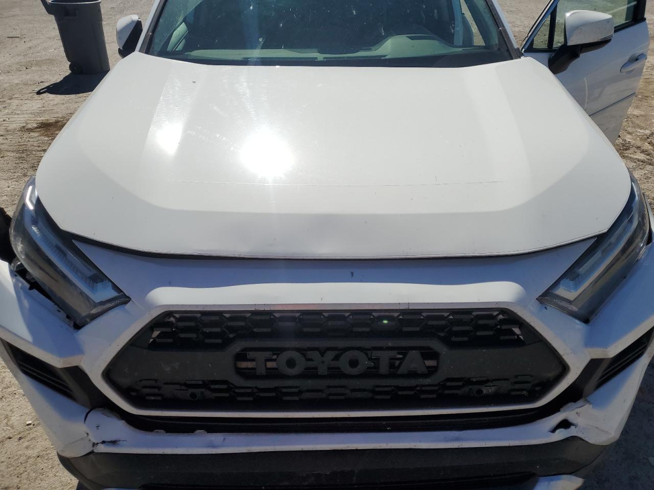 TOYOTA RAV4 ADVENTURE