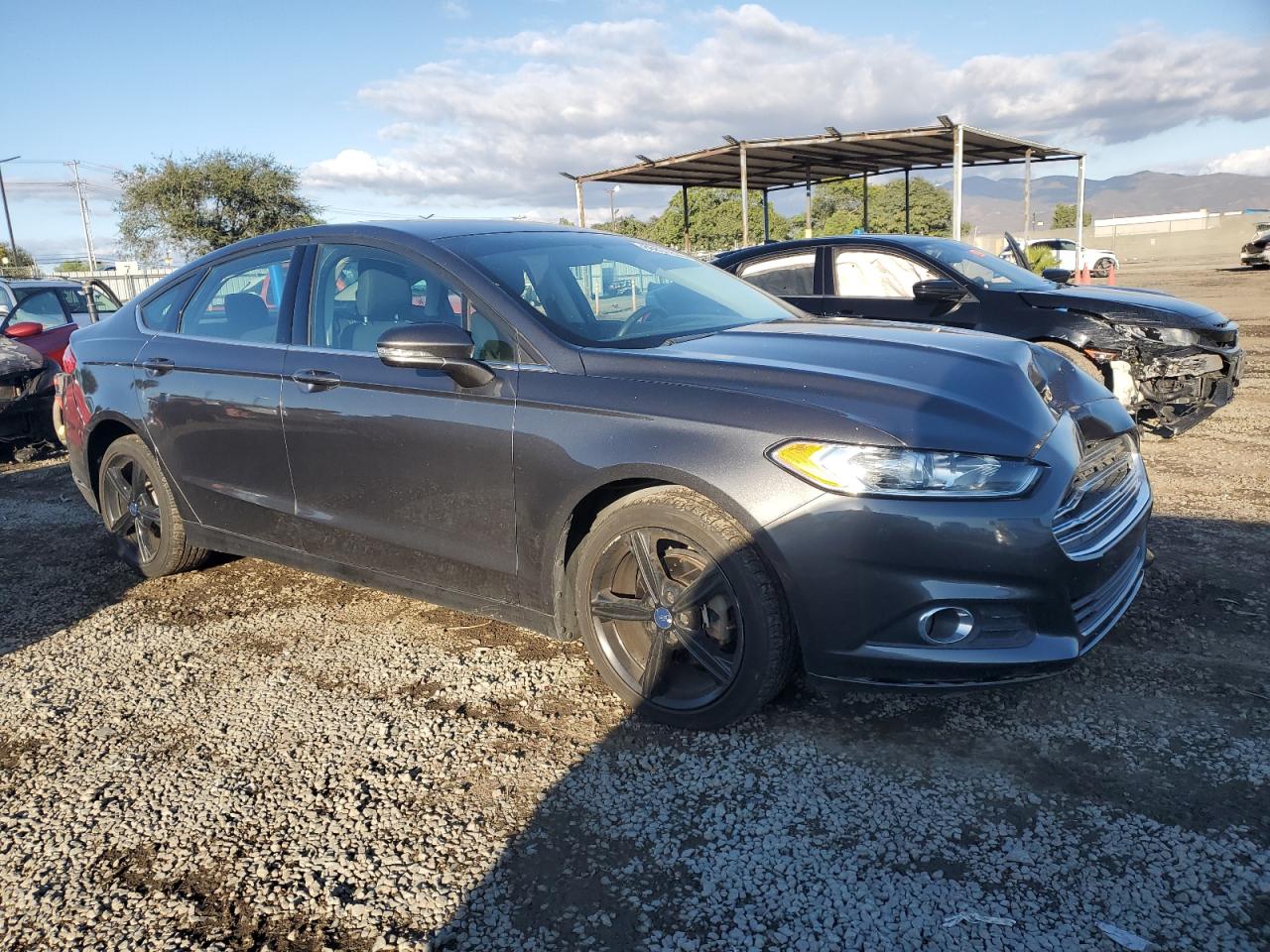 FORD FUSION SE
