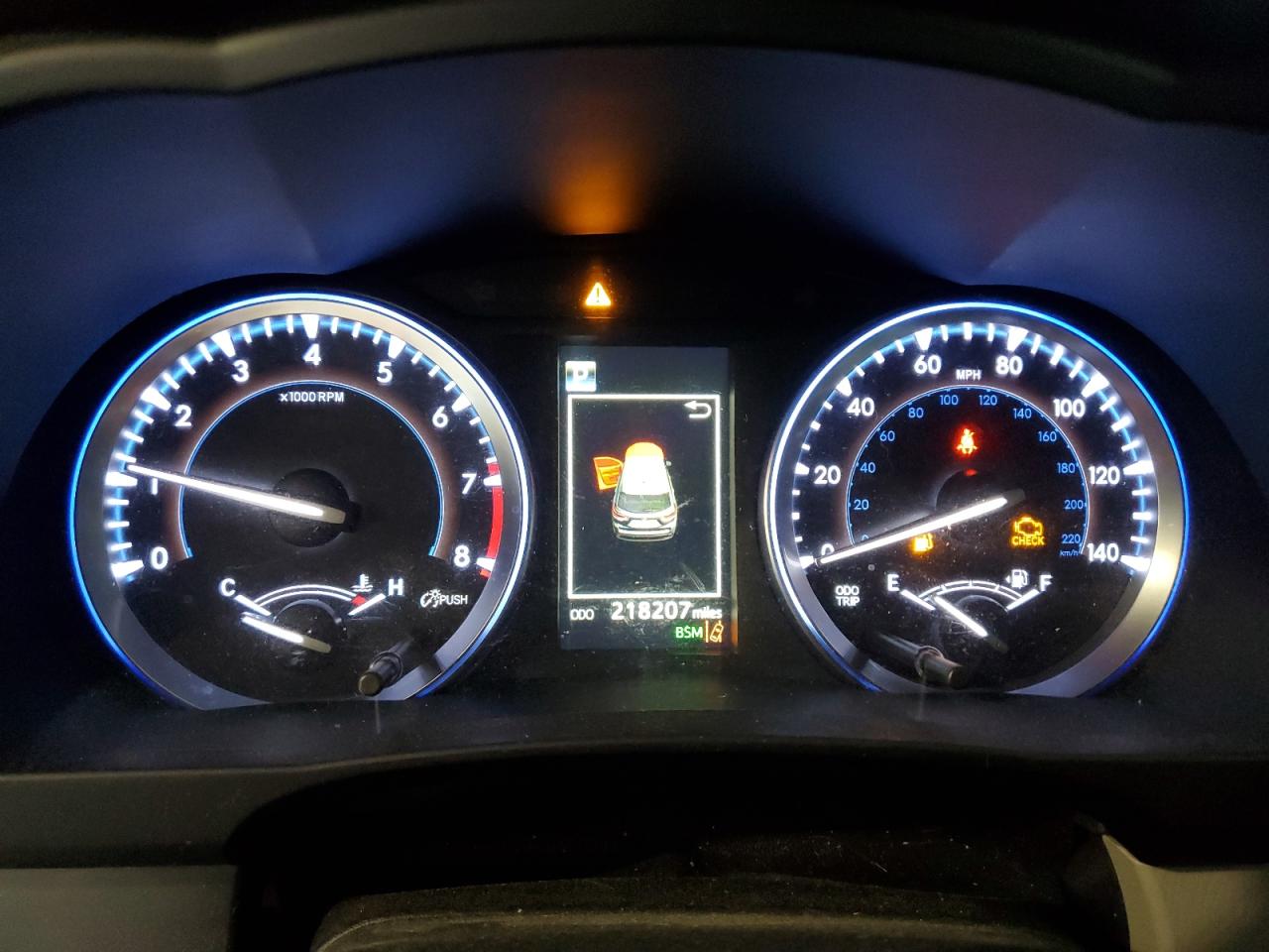 TOYOTA HIGHLANDER SE