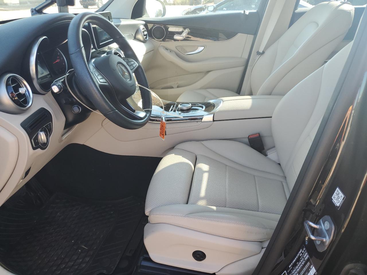 MERCEDES-BENZ GLC-CLASS 300 4MATIC