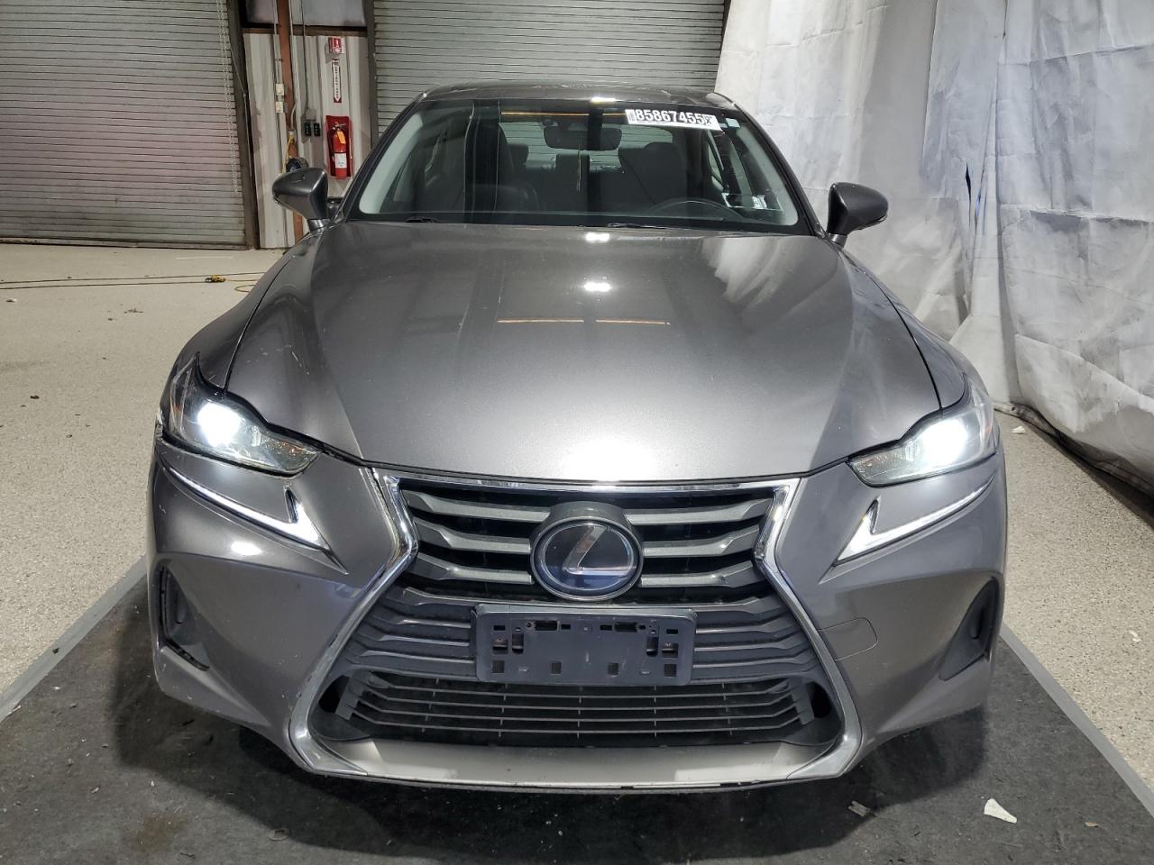 LEXUS IS 300 PREMIUM
