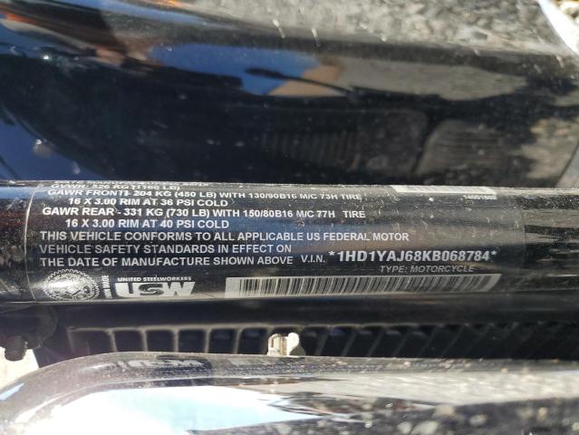 2019 HARLEY-DAVIDSON FLHC - 1HD1YAJ68KB068784