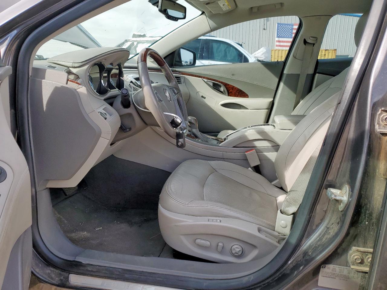 BUICK LACROSSE PREMIUM