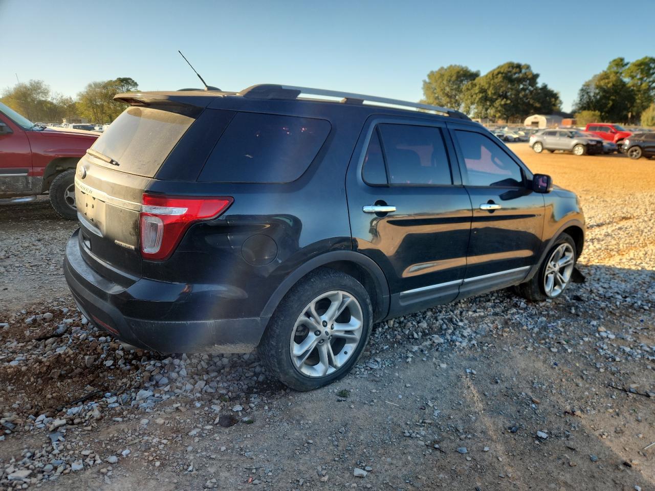 FORD EXPLORER LIMITED