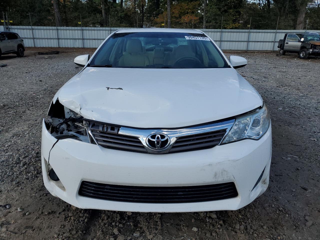 TOYOTA CAMRY L