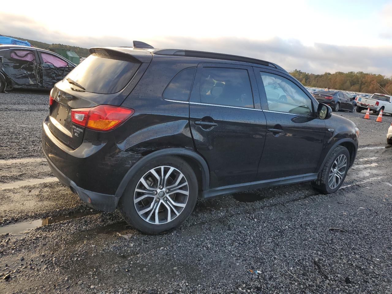 MITSUBISHI OUTLANDER SEL